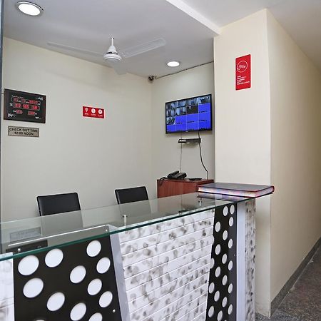 Oyo 714 Hotel De Plaza Új-Delhi Kültér fotó